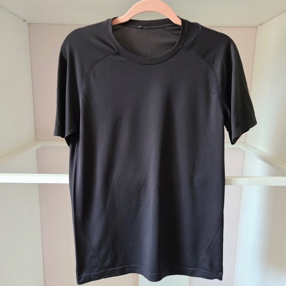 Lululemon swiftly tech shirt